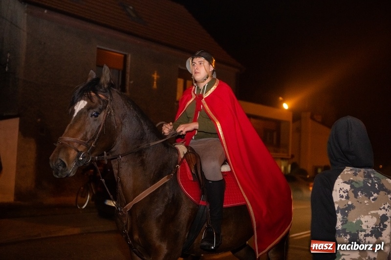 Zdjęcie w galerii na portalu naszraciborz.pl: Święty Marcin zawitał do Tworkowa wiadomości z regionu