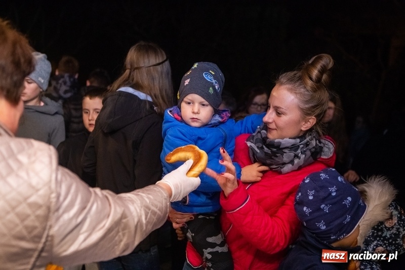 Zdjęcie w galerii na portalu naszraciborz.pl: Święty Marcin zawitał do Tworkowa wiadomości z regionu
