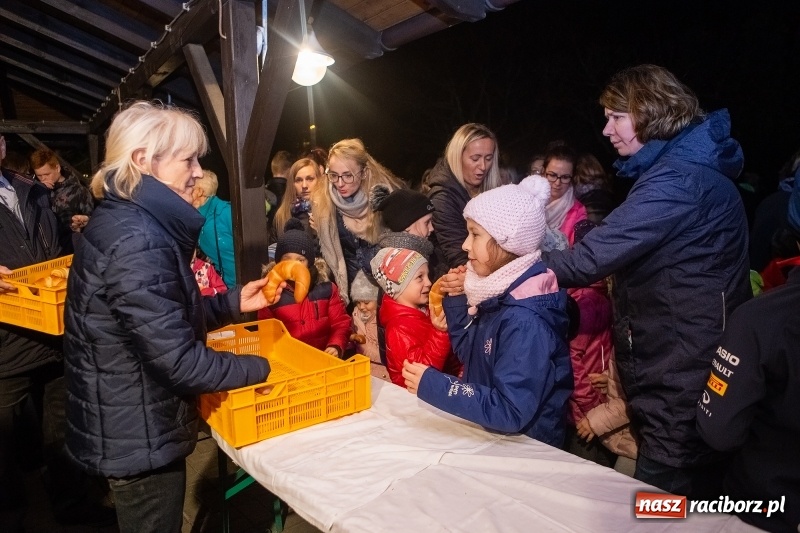 Zdjęcie w galerii na portalu naszraciborz.pl: Święty Marcin zawitał do Tworkowa wiadomości z regionu