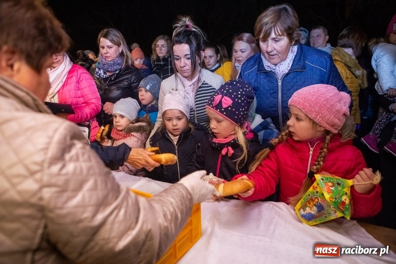 Zdjęcie w galerii na portalu naszraciborz.pl: Święty Marcin zawitał do Tworkowa wiadomości z regionu