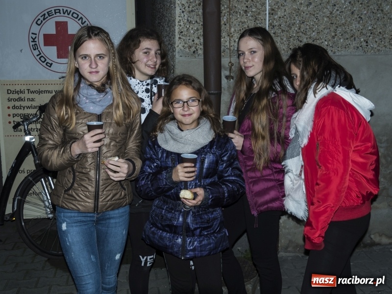 Zdjęcie w galerii na portalu naszraciborz.pl: Trzysta rogali na św. Marcina w Owsiszczach  wiadomości z regionu