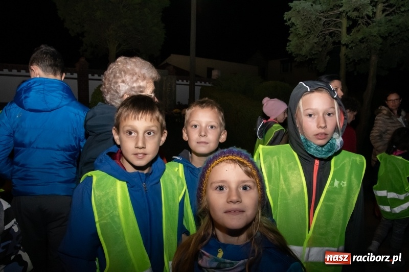 Zdjęcie w galerii na portalu naszraciborz.pl: Święty Marcin w Sudole - lampiony, koń i rogale wiadomości z regionu