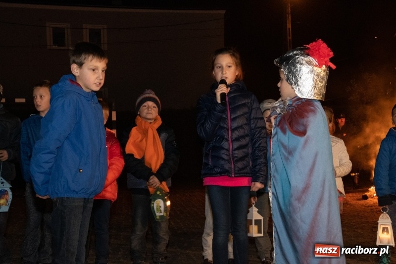 Zdjęcie w galerii na portalu naszraciborz.pl: Święty Marcin w Sudole - lampiony, koń i rogale wiadomości z regionu