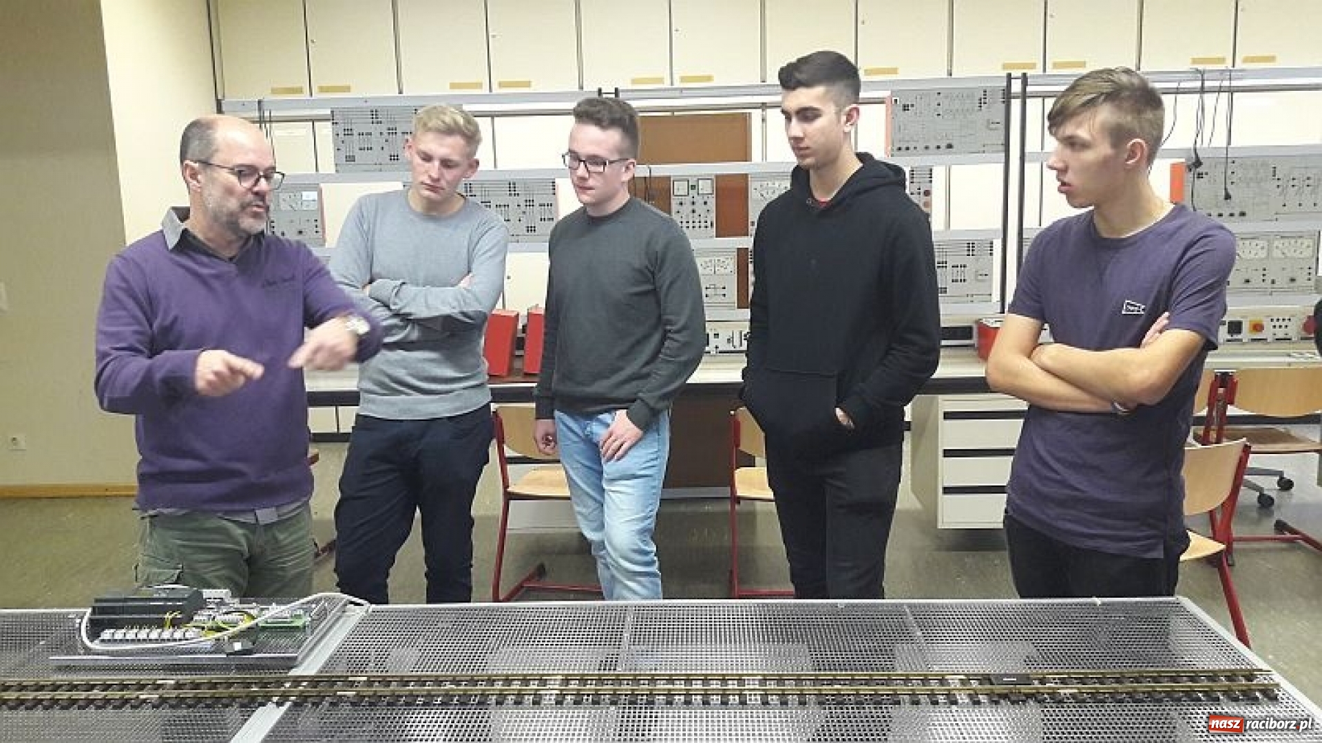 Zdjęcie w galerii na portalu naszraciborz.pl: Uczniowie z Mechanika pozdrawiają z Moguncji  wiadomości z regionu