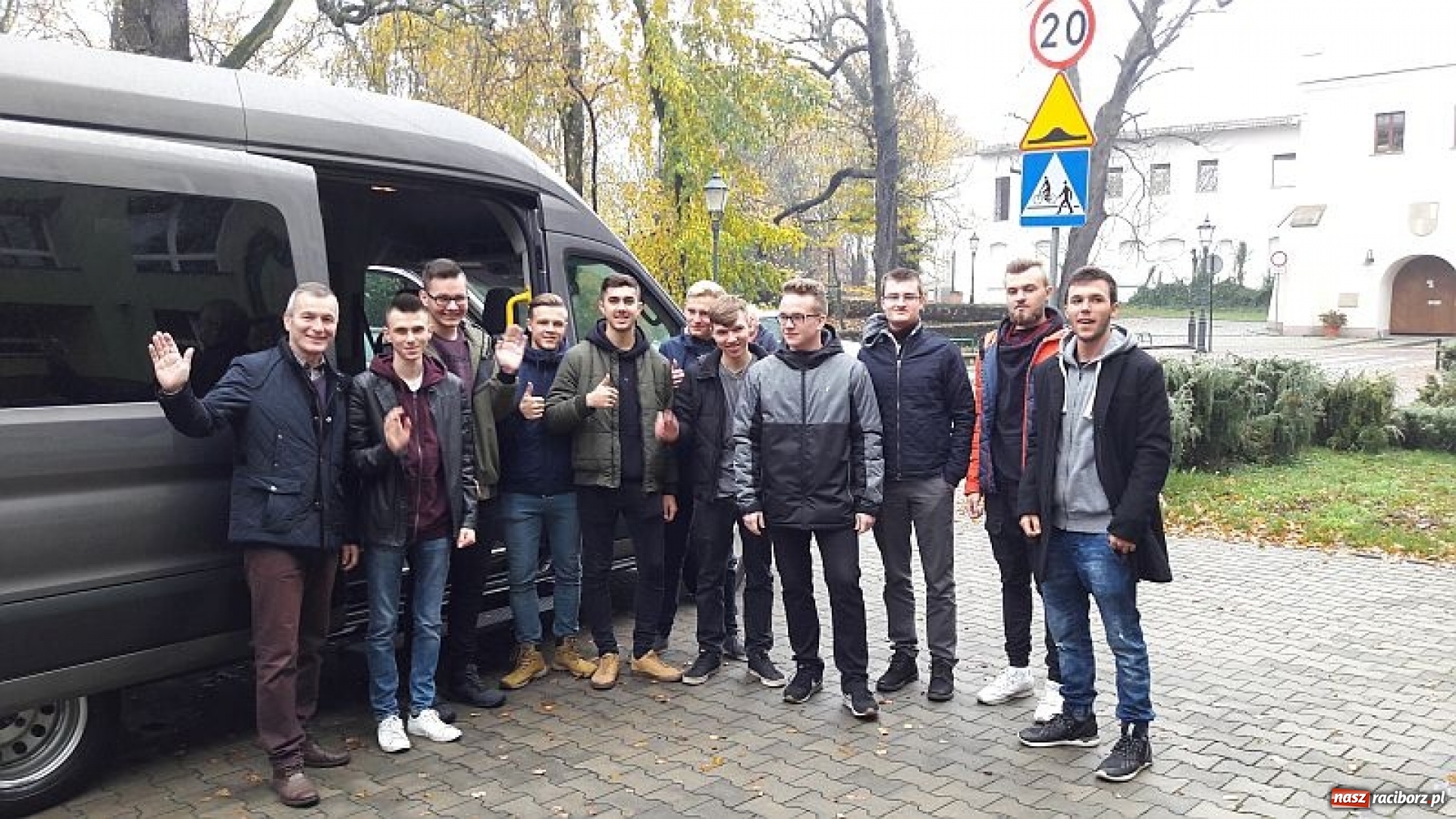 Zdjęcie w galerii na portalu naszraciborz.pl: Uczniowie z Mechanika pozdrawiają z Moguncji  wiadomości z regionu