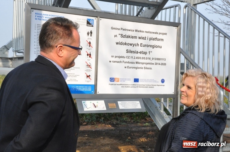 Zdjęcie w galerii na portalu naszraciborz.pl: W Pietrowicach Wielkich oddano do użytku wieżę widokową FOTO i WIDEO wiadomości z regionu