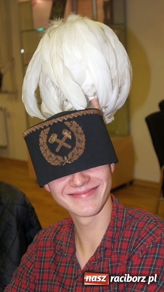 Zdjęcie w galerii na portalu naszraciborz.pl: Frelki z SP18 na warsztatach w siedzibie ZPiT Śląsk wiadomości z regionu