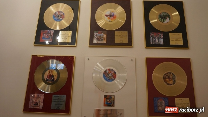 Zdjęcie w galerii na portalu naszraciborz.pl: Frelki z SP18 na warsztatach w siedzibie ZPiT Śląsk wiadomości z regionu