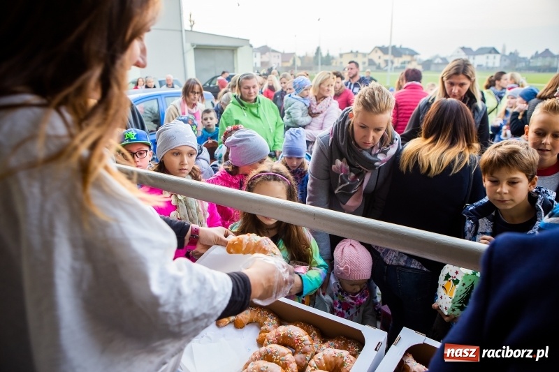 Zdjęcie w galerii na portalu naszraciborz.pl: Rogale i św. Marcin na koniu w Studziennej wiadomości z regionu