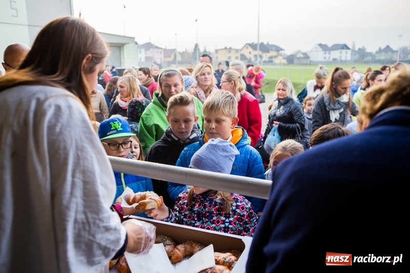 Zdjęcie w galerii na portalu naszraciborz.pl: Rogale i św. Marcin na koniu w Studziennej wiadomości z regionu
