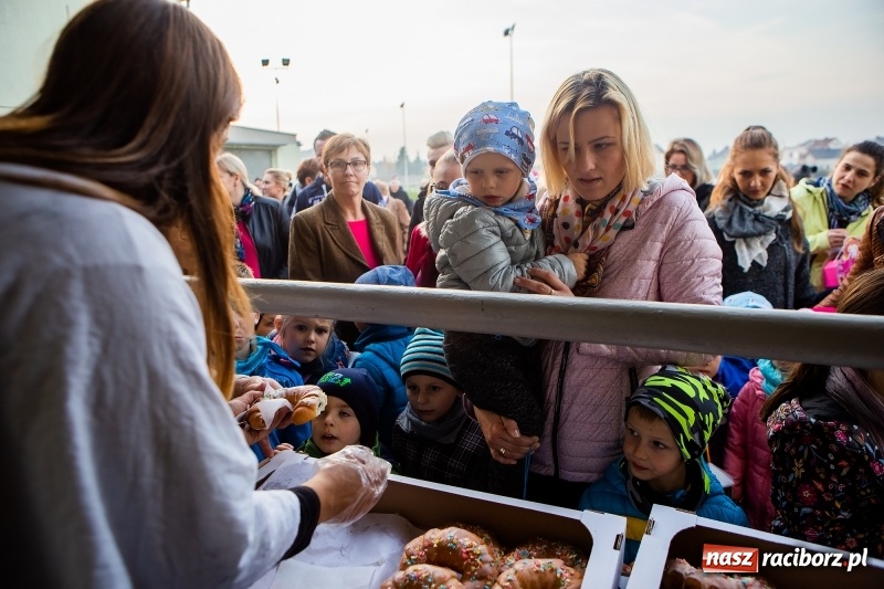 Zdjęcie w galerii na portalu naszraciborz.pl: Rogale i św. Marcin na koniu w Studziennej wiadomości z regionu