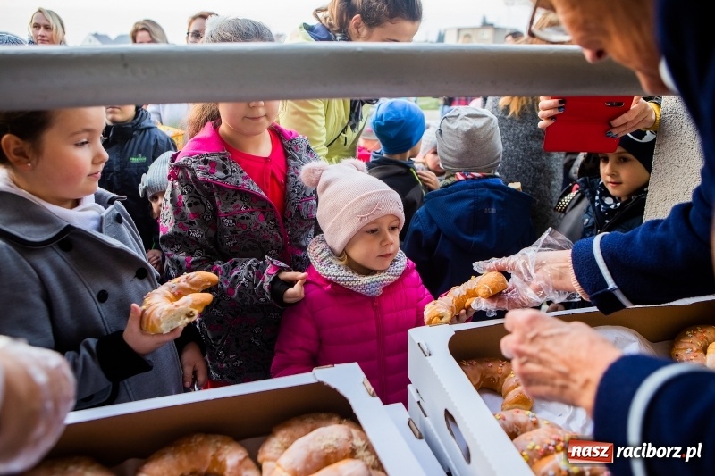 Zdjęcie w galerii na portalu naszraciborz.pl: Rogale i św. Marcin na koniu w Studziennej wiadomości z regionu
