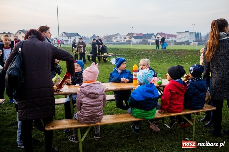 Zdjęcie w galerii na portalu naszraciborz.pl: Rogale i św. Marcin na koniu w Studziennej wiadomości z regionu