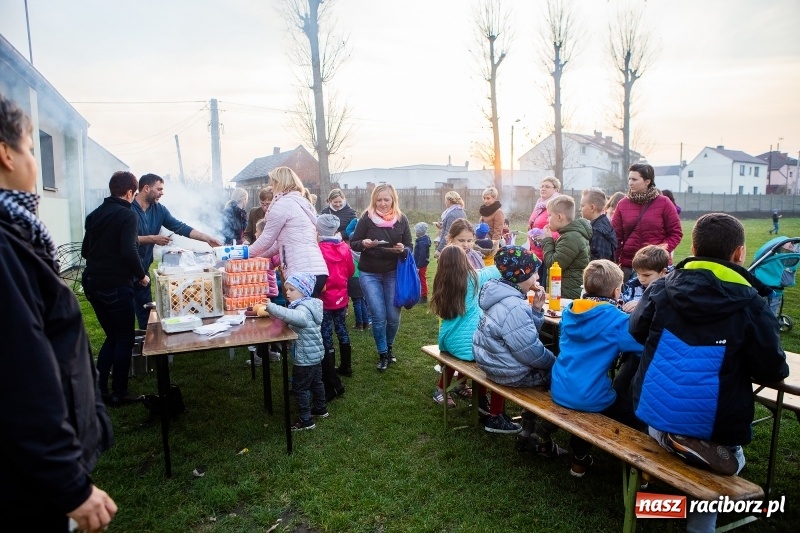 Zdjęcie w galerii na portalu naszraciborz.pl: Rogale i św. Marcin na koniu w Studziennej wiadomości z regionu