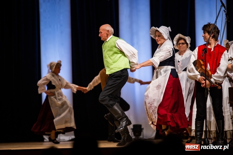 Zdjęcie w galerii na portalu naszraciborz.pl: Koncert Pod Strzechą Niepodległości w RCK wiadomości z regionu