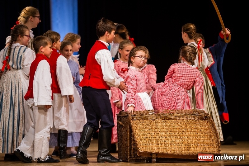 Zdjęcie w galerii na portalu naszraciborz.pl: Koncert Pod Strzechą Niepodległości w RCK wiadomości z regionu