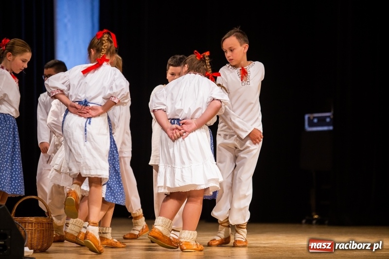 Zdjęcie w galerii na portalu naszraciborz.pl: Koncert Pod Strzechą Niepodległości w RCK wiadomości z regionu