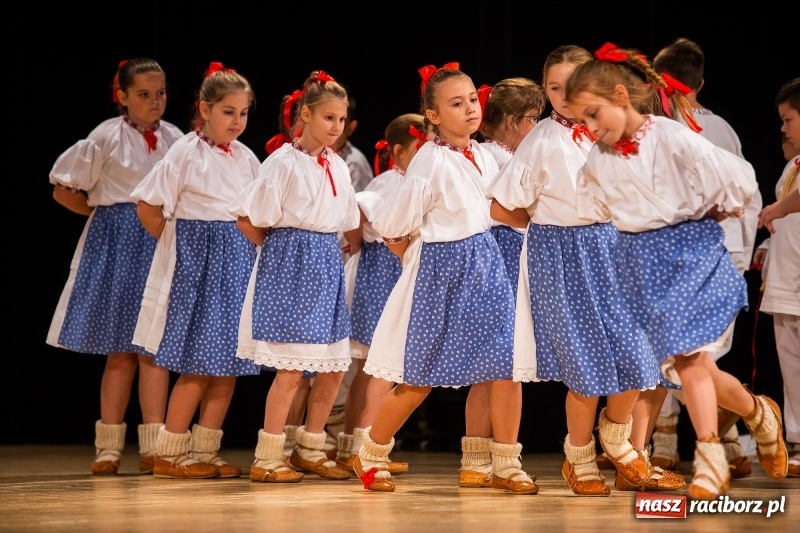 Zdjęcie w galerii na portalu naszraciborz.pl: Koncert Pod Strzechą Niepodległości w RCK wiadomości z regionu