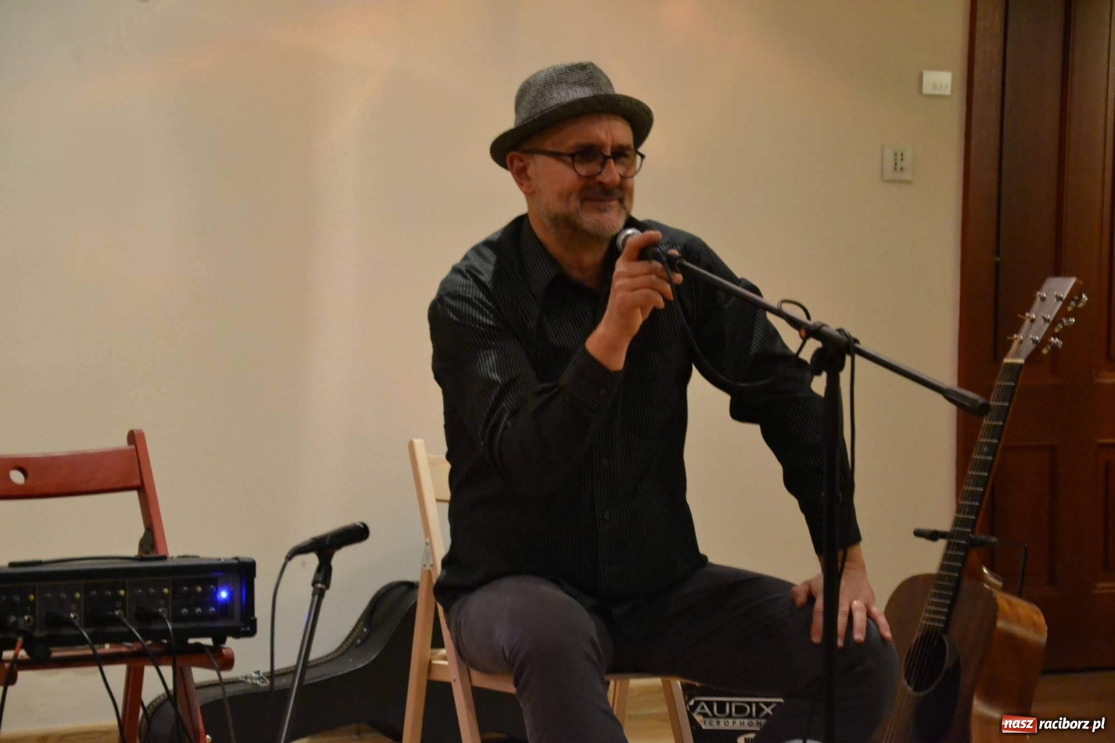 Zdjęcie w galerii na portalu naszraciborz.pl: Blues Combo. Koncert Motywy Bluesa nr 10 na Zamku Piastowskim  wiadomości z regionu