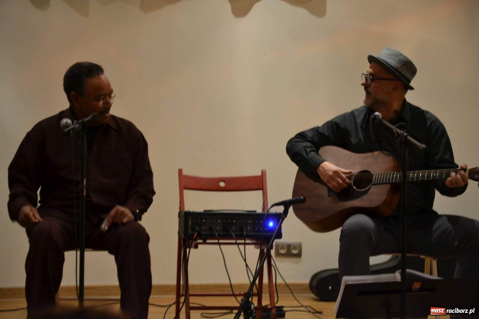 Zdjęcie w galerii na portalu naszraciborz.pl: Blues Combo. Koncert Motywy Bluesa nr 10 na Zamku Piastowskim  wiadomości z regionu