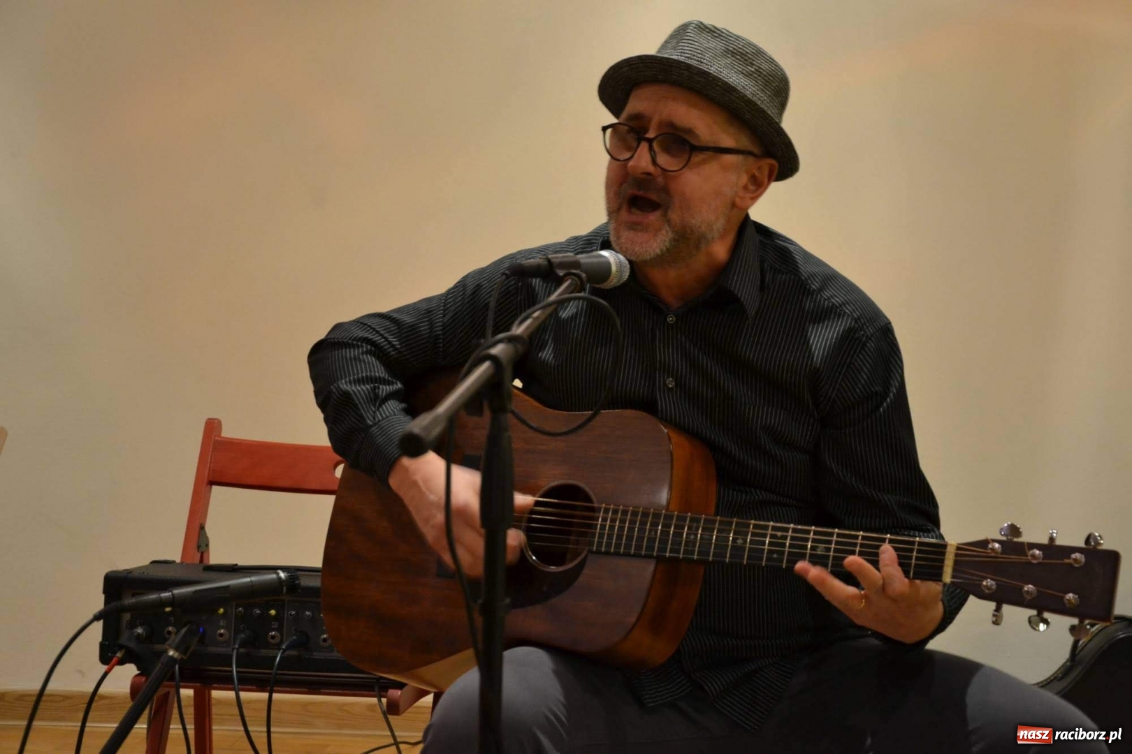 Zdjęcie w galerii na portalu naszraciborz.pl: Blues Combo. Koncert Motywy Bluesa nr 10 na Zamku Piastowskim  wiadomości z regionu