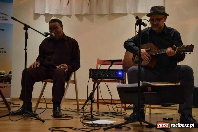 Zdjęcie w galerii na portalu naszraciborz.pl: Blues Combo. Koncert Motywy Bluesa nr 10 na Zamku Piastowskim  wiadomości z regionu