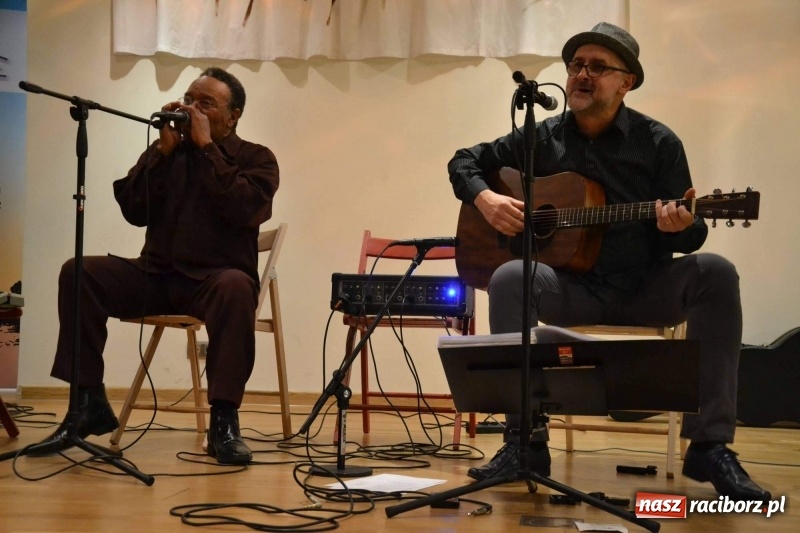 Zdjęcie w galerii na portalu naszraciborz.pl: Blues Combo. Koncert Motywy Bluesa nr 10 na Zamku Piastowskim  wiadomości z regionu