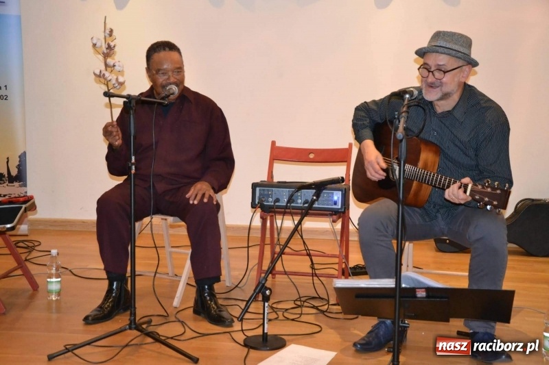 Zdjęcie w galerii na portalu naszraciborz.pl: Blues Combo. Koncert Motywy Bluesa nr 10 na Zamku Piastowskim  wiadomości z regionu