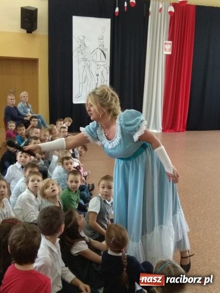 Zdjęcie w galerii na portalu naszraciborz.pl: Warsztaty dla Niepodległości w SP-4  wiadomości z regionu