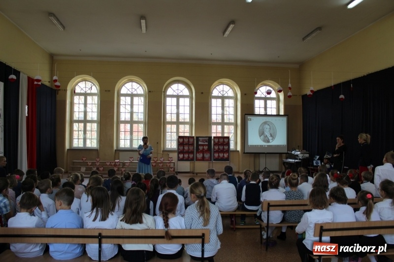 Zdjęcie w galerii na portalu naszraciborz.pl: Warsztaty dla Niepodległości w SP-4  wiadomości z regionu