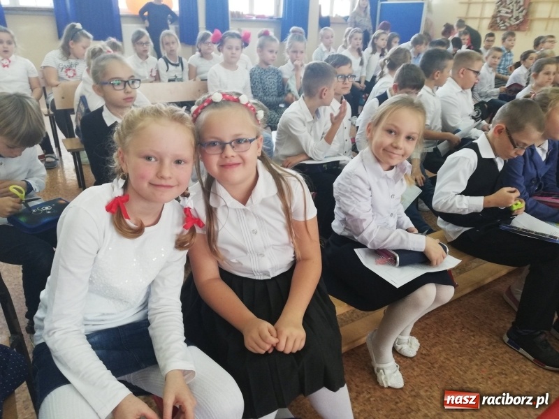 Zdjęcie w galerii na portalu naszraciborz.pl: Warsztaty dla Niepodległości w SP-4  wiadomości z regionu