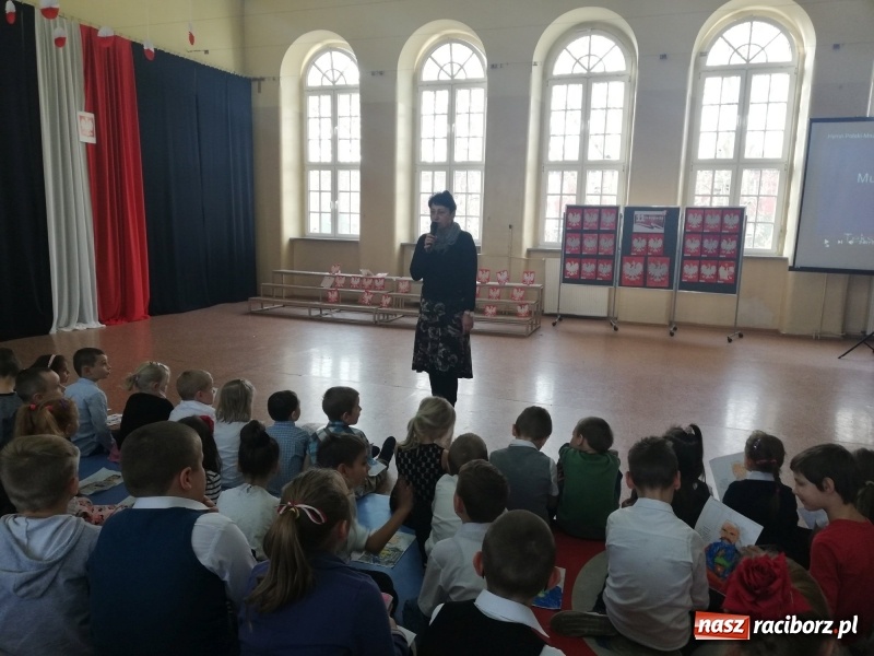 Zdjęcie w galerii na portalu naszraciborz.pl: Warsztaty dla Niepodległości w SP-4  wiadomości z regionu