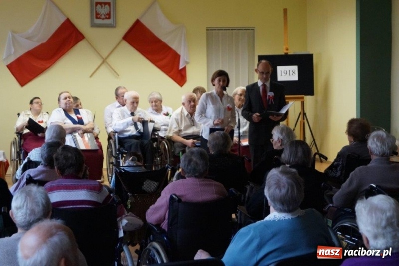 Zdjęcie w galerii na portalu naszraciborz.pl: Wielkie narodowe święto w Złotej Jesieni  wiadomości z regionu