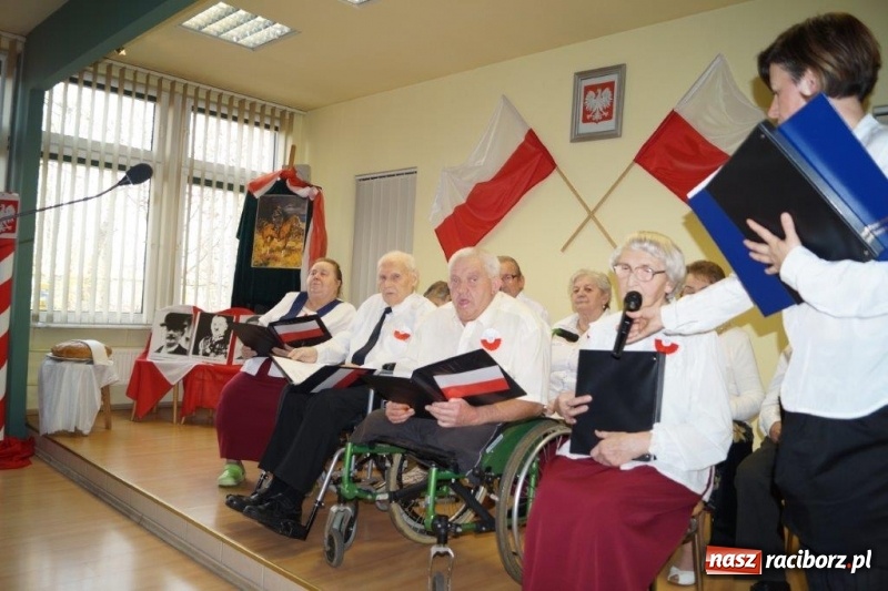 Zdjęcie w galerii na portalu naszraciborz.pl: Wielkie narodowe święto w Złotej Jesieni  wiadomości z regionu