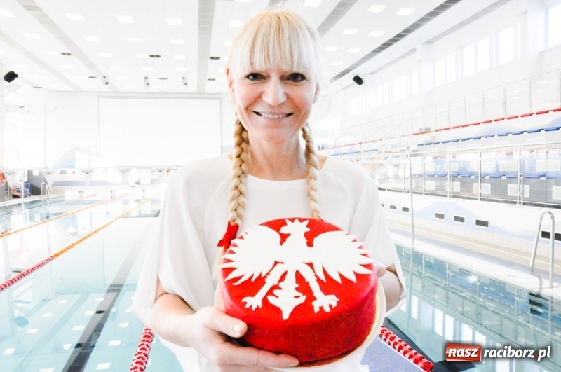 Zdjęcie w galerii na portalu naszraciborz.pl: ZSOMS. 100 x 100 metrów na 100-lecie Niepodległości FOTO i WIDEO wiadomości z regionu