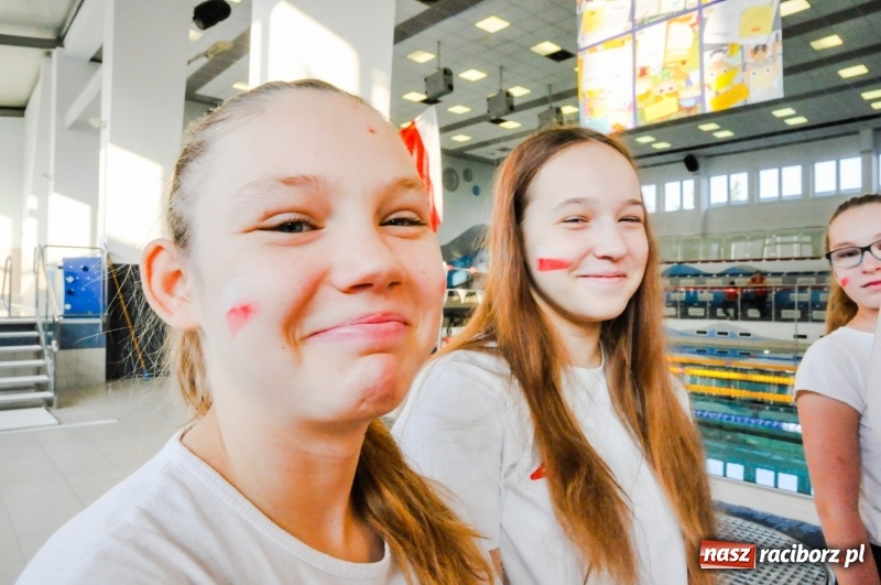 Zdjęcie w galerii na portalu naszraciborz.pl: ZSOMS. 100 x 100 metrów na 100-lecie Niepodległości FOTO i WIDEO wiadomości z regionu