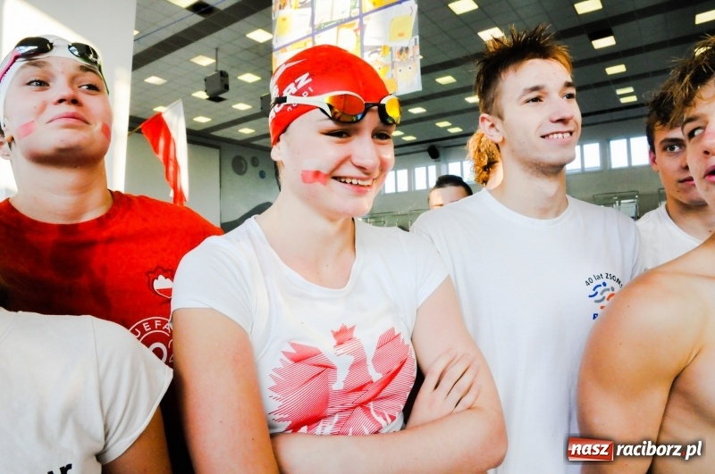 Zdjęcie w galerii na portalu naszraciborz.pl: ZSOMS. 100 x 100 metrów na 100-lecie Niepodległości FOTO i WIDEO wiadomości z regionu