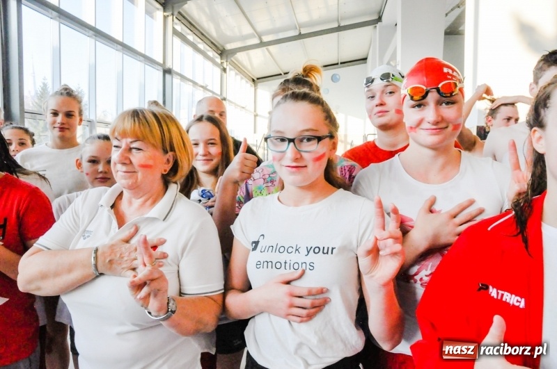 Zdjęcie w galerii na portalu naszraciborz.pl: ZSOMS. 100 x 100 metrów na 100-lecie Niepodległości FOTO i WIDEO wiadomości z regionu
