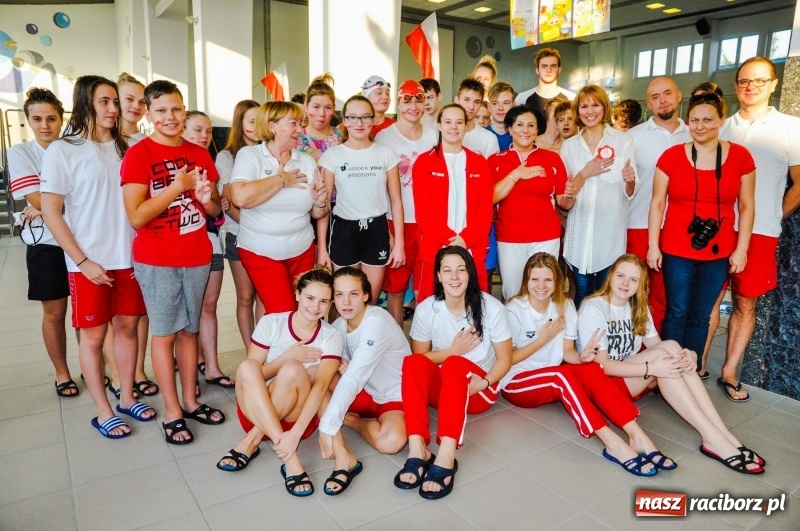 Zdjęcie w galerii na portalu naszraciborz.pl: ZSOMS. 100 x 100 metrów na 100-lecie Niepodległości FOTO i WIDEO wiadomości z regionu