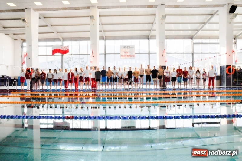 Zdjęcie w galerii na portalu naszraciborz.pl: ZSOMS. 100 x 100 metrów na 100-lecie Niepodległości FOTO i WIDEO wiadomości z regionu