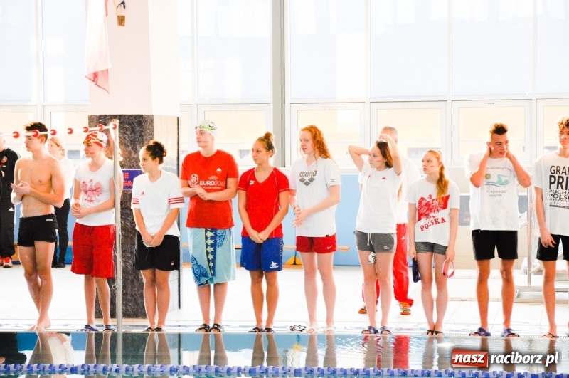 Zdjęcie w galerii na portalu naszraciborz.pl: ZSOMS. 100 x 100 metrów na 100-lecie Niepodległości FOTO i WIDEO wiadomości z regionu