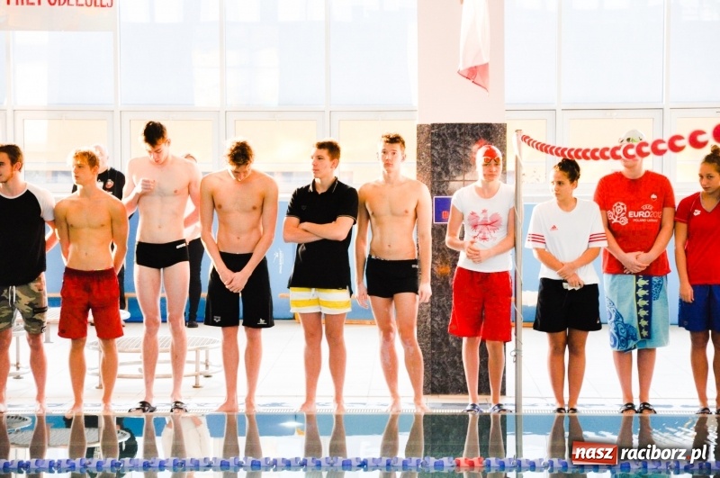 Zdjęcie w galerii na portalu naszraciborz.pl: ZSOMS. 100 x 100 metrów na 100-lecie Niepodległości FOTO i WIDEO wiadomości z regionu