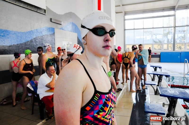 Zdjęcie w galerii na portalu naszraciborz.pl: ZSOMS. 100 x 100 metrów na 100-lecie Niepodległości FOTO i WIDEO wiadomości z regionu