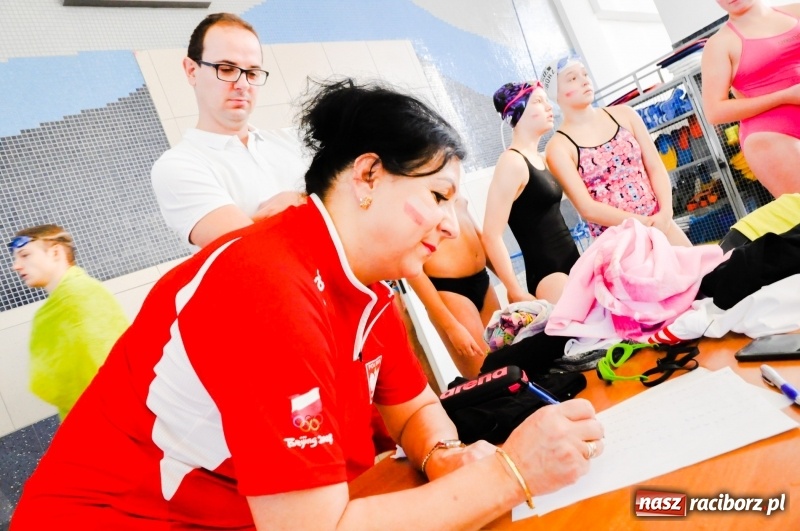 Zdjęcie w galerii na portalu naszraciborz.pl: ZSOMS. 100 x 100 metrów na 100-lecie Niepodległości FOTO i WIDEO wiadomości z regionu