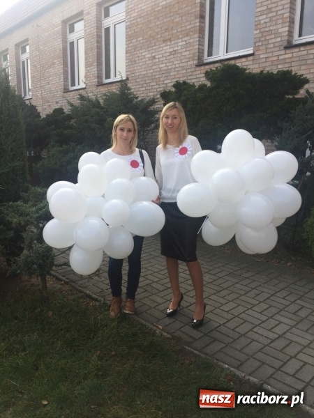 Zdjęcie w galerii na portalu naszraciborz.pl: Uczniowie z Nędzy w przemarszu dla Niepodległej z naczelnikiem na czele wiadomości z regionu