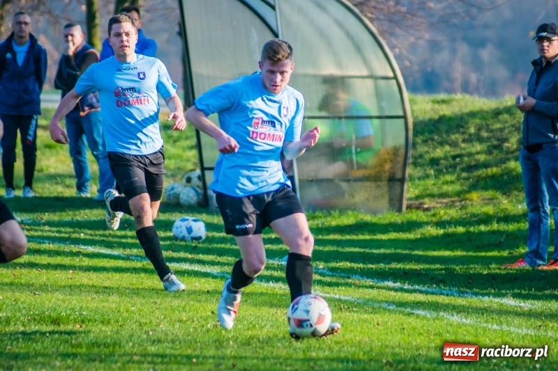 Zdjęcie w galerii na portalu naszraciborz.pl: B klasa. W Zabełkowie strzelali w końcówkach wiadomości z regionu