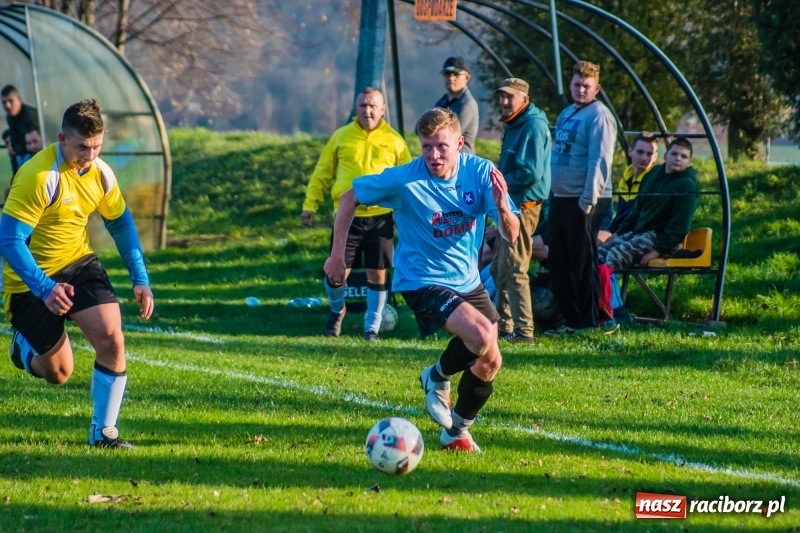Zdjęcie w galerii na portalu naszraciborz.pl: B klasa. W Zabełkowie strzelali w końcówkach wiadomości z regionu