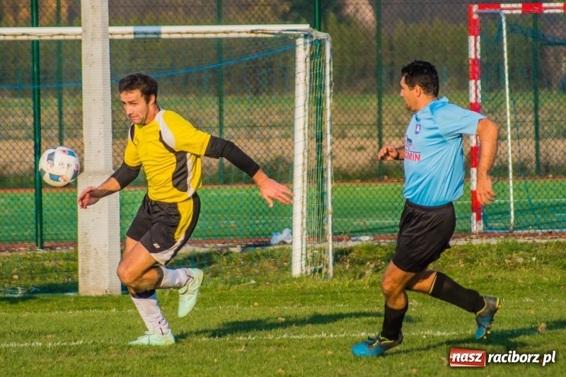 Zdjęcie w galerii na portalu naszraciborz.pl: B klasa. W Zabełkowie strzelali w końcówkach wiadomości z regionu
