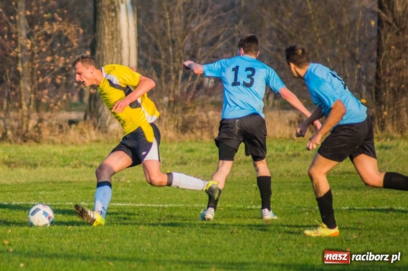 Zdjęcie w galerii na portalu naszraciborz.pl: B klasa. W Zabełkowie strzelali w końcówkach wiadomości z regionu