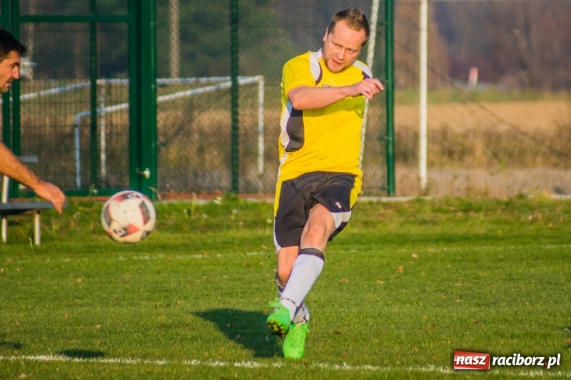 Zdjęcie w galerii na portalu naszraciborz.pl: B klasa. W Zabełkowie strzelali w końcówkach wiadomości z regionu